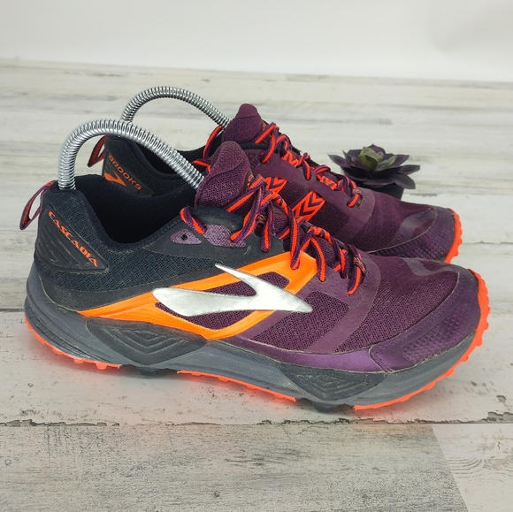 Brooks Shoes Brooks Cascadia Purpleorange Lace Up Sneakers Trekking